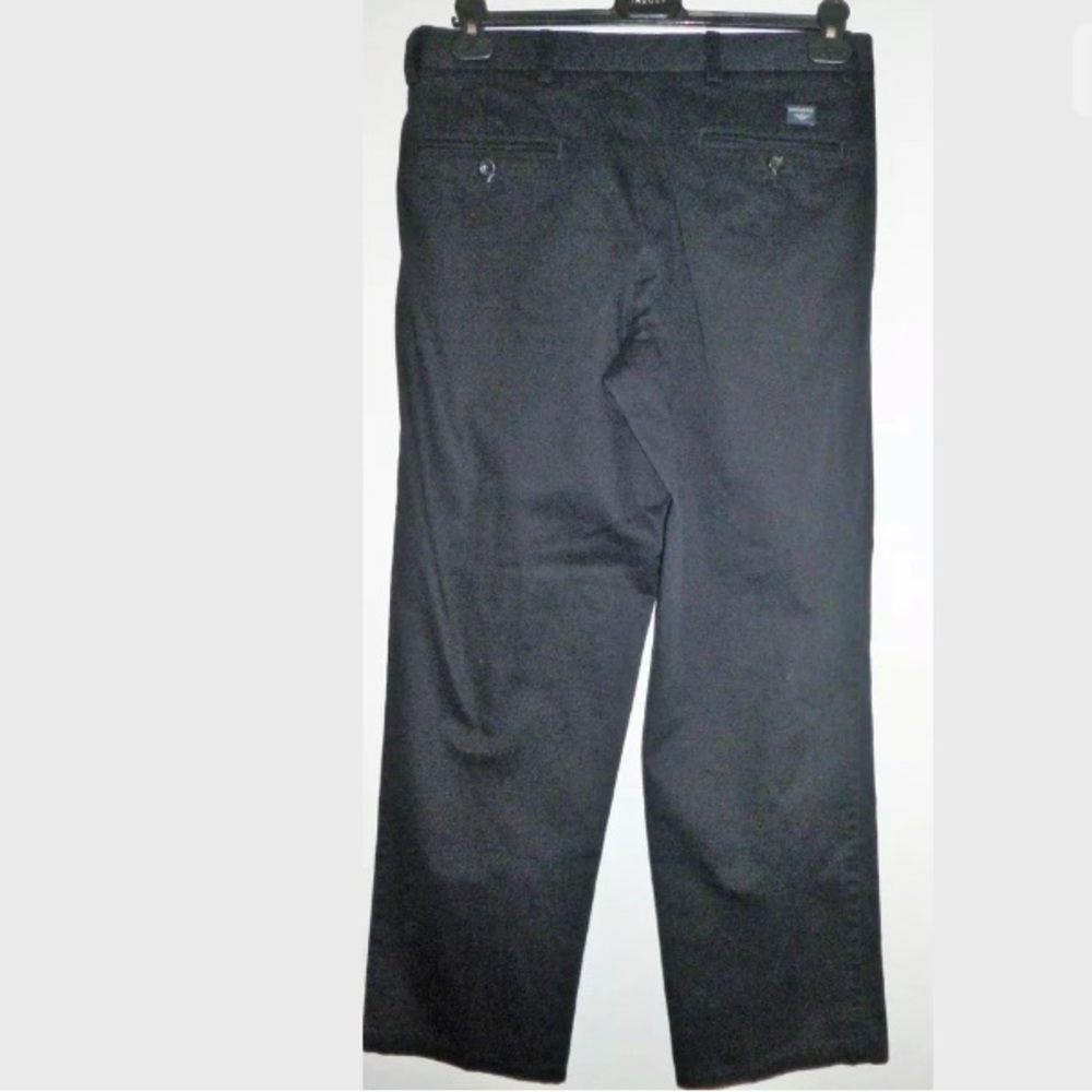 Dockers Men's 32 X 30 Black Individual Fit